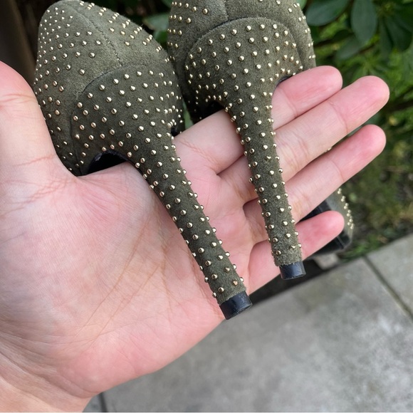 Alice + Olivia Dina Pumps in Green Kid Suede Gold Studded EU 36 US Size 6 - Picture 14 of 14